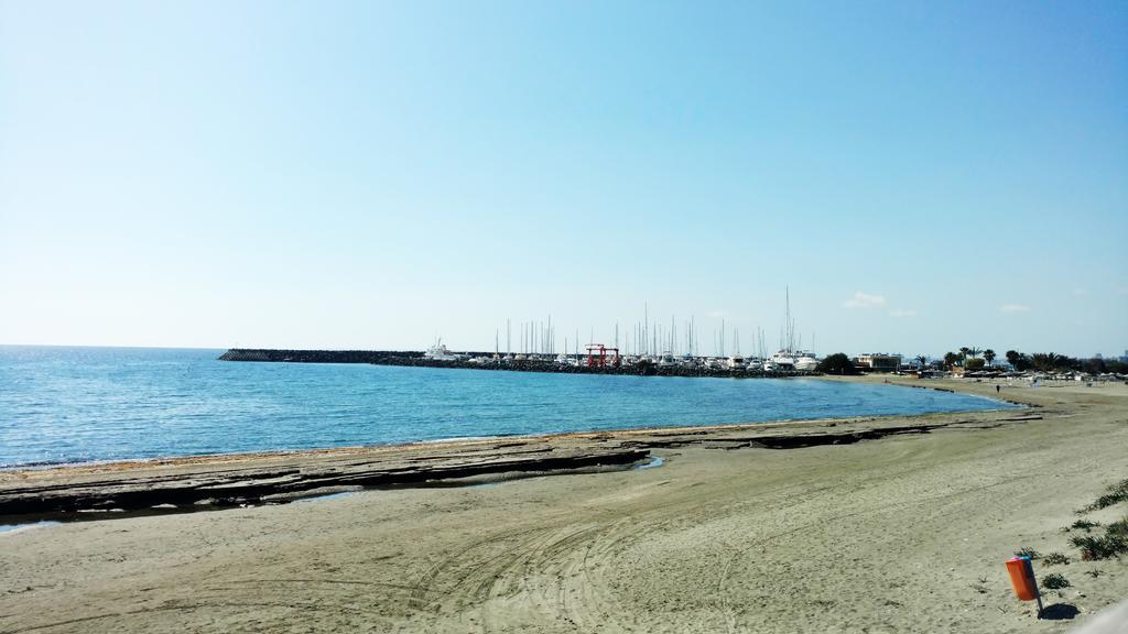 Olosuites Limassol Eksteriør billede